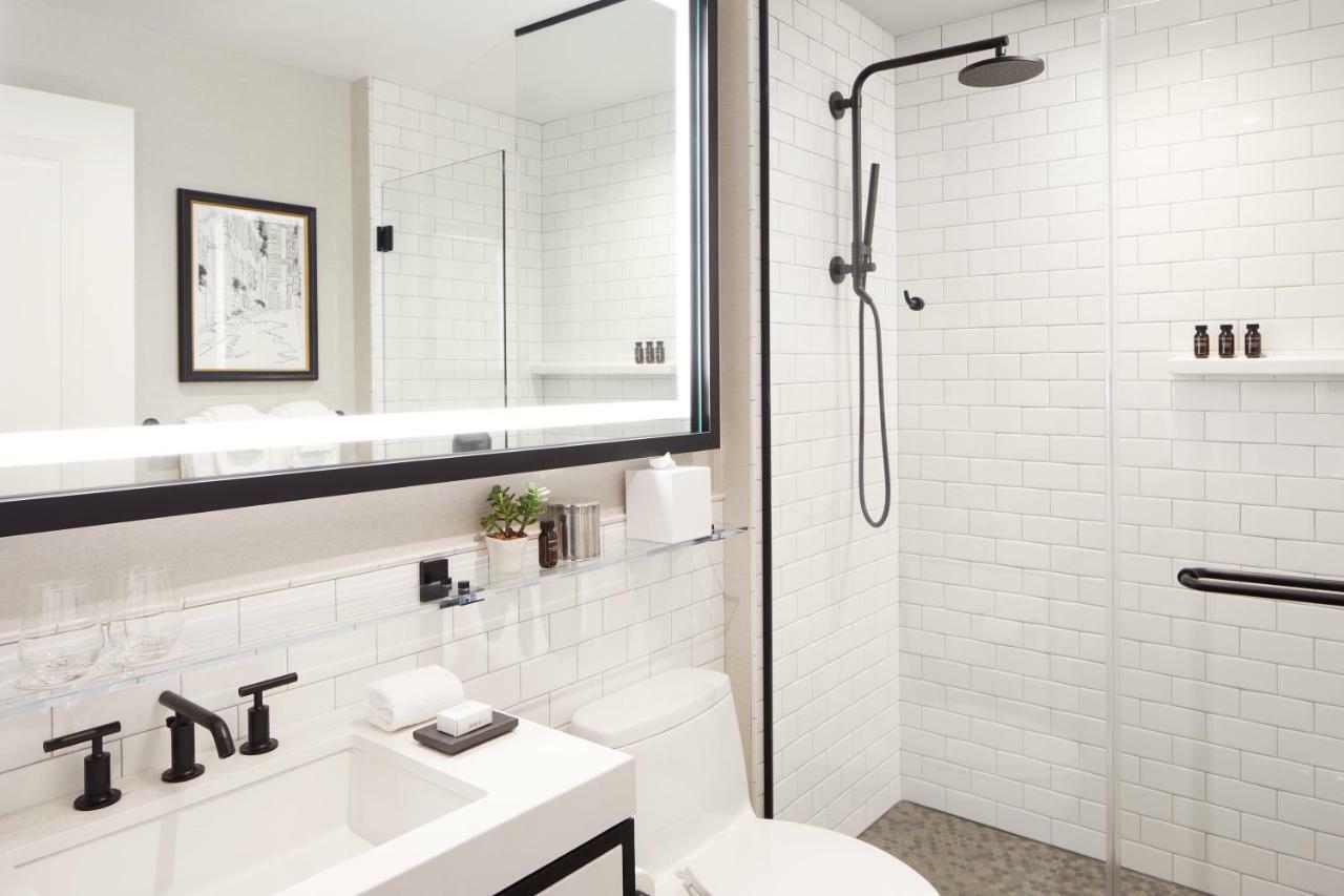 The Whitney Hotel Бостон Экстерьер фото Bathroom