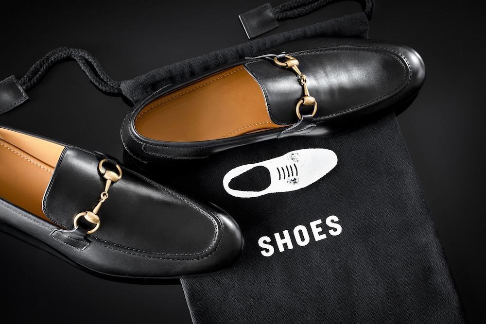 The Whitney Hotel Бостон Экстерьер фото Shoes